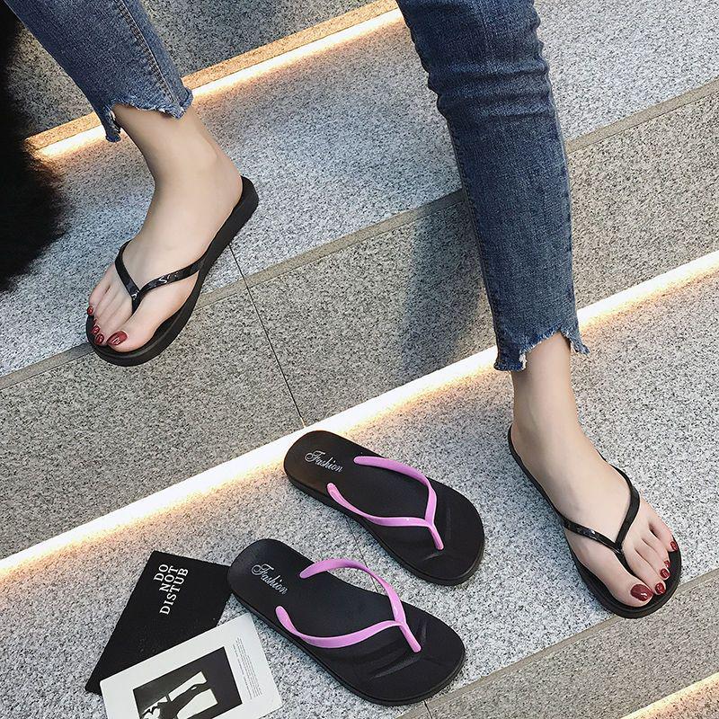 Trendy Non-Slip Bath Flip-Flops for Women and Men - Stylish Home Slippers for Couples