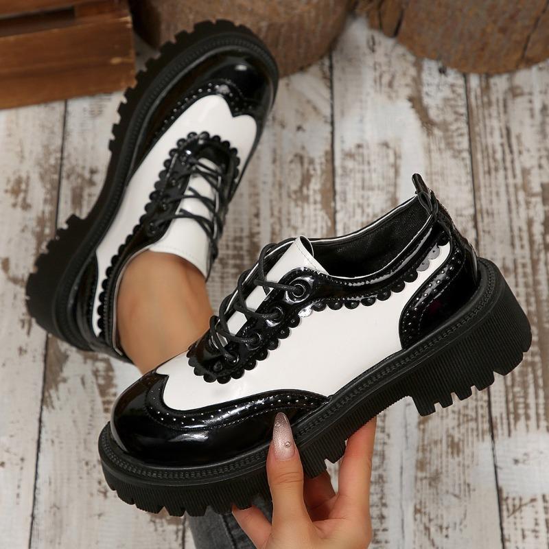 Color-blocked Low-top Shoes for The Fall of 2025 New Platform Lace-up Muffins Plus Size Small Leather Shoes for Women