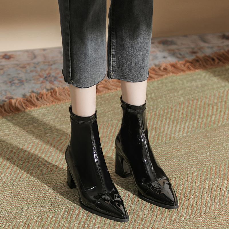 H768-8 Autumn and winter patent leather short boots women's rear zipper thin design Martin boots thick heel pointed low boots are not tired