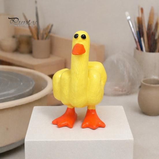 Lustige kleine gelbe Entenstatue Mittelfinger Harzfigur, Handbemalte freche Statue, Wetterfestes Innenornament Außendekoration für Schreibtisch Eingangsbereich