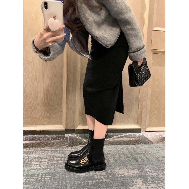 

Версия из коровьей кожи~ Ретро металлическая пряжка с буквой, ботильоны-сигареты с круглым носком, универсальные ботинки челси, женские ботинки на толстой подошве 40