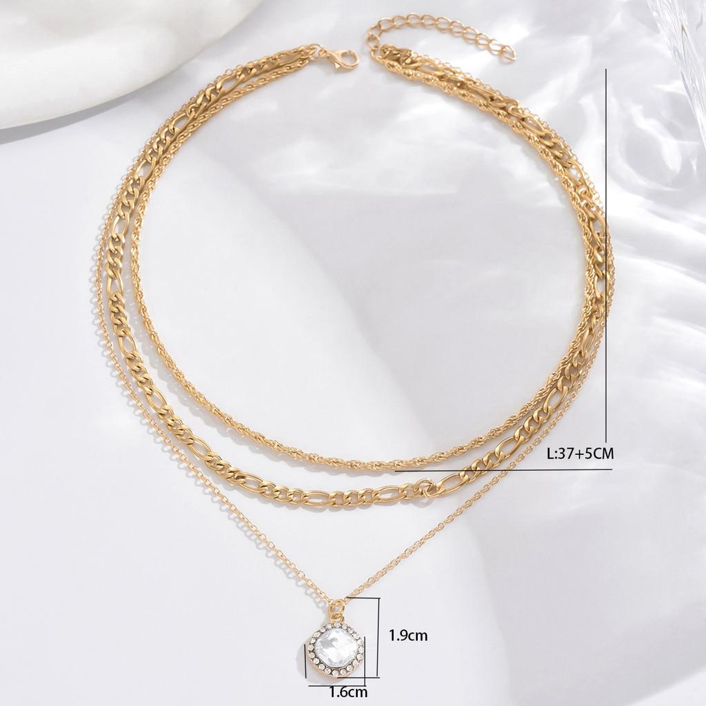 Factory multi-layer pendant necklace, fashionable women's accessories twist chain