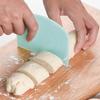 Multifunktionaler Küchenteigschaber Lebensmittelqualität PE Flexibles Werkzeug zum Schneiden von Teig Abkratzen von Sahne – Ideal zum Kuchenbacken