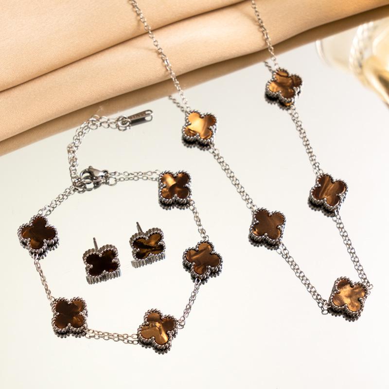 Titanium Steel Non-fading Double-sided Four-leaf Flower Set Necklace Women's Fashion Temperament Light Luxury Collarbone Chain Bracelet Jewelry