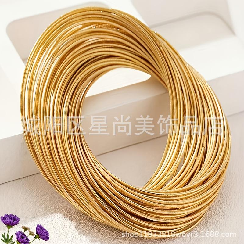 Un braccialetto multistrato elegante e semplice con filo avvolto, gioiello da donna, regalo per banchetto festivo