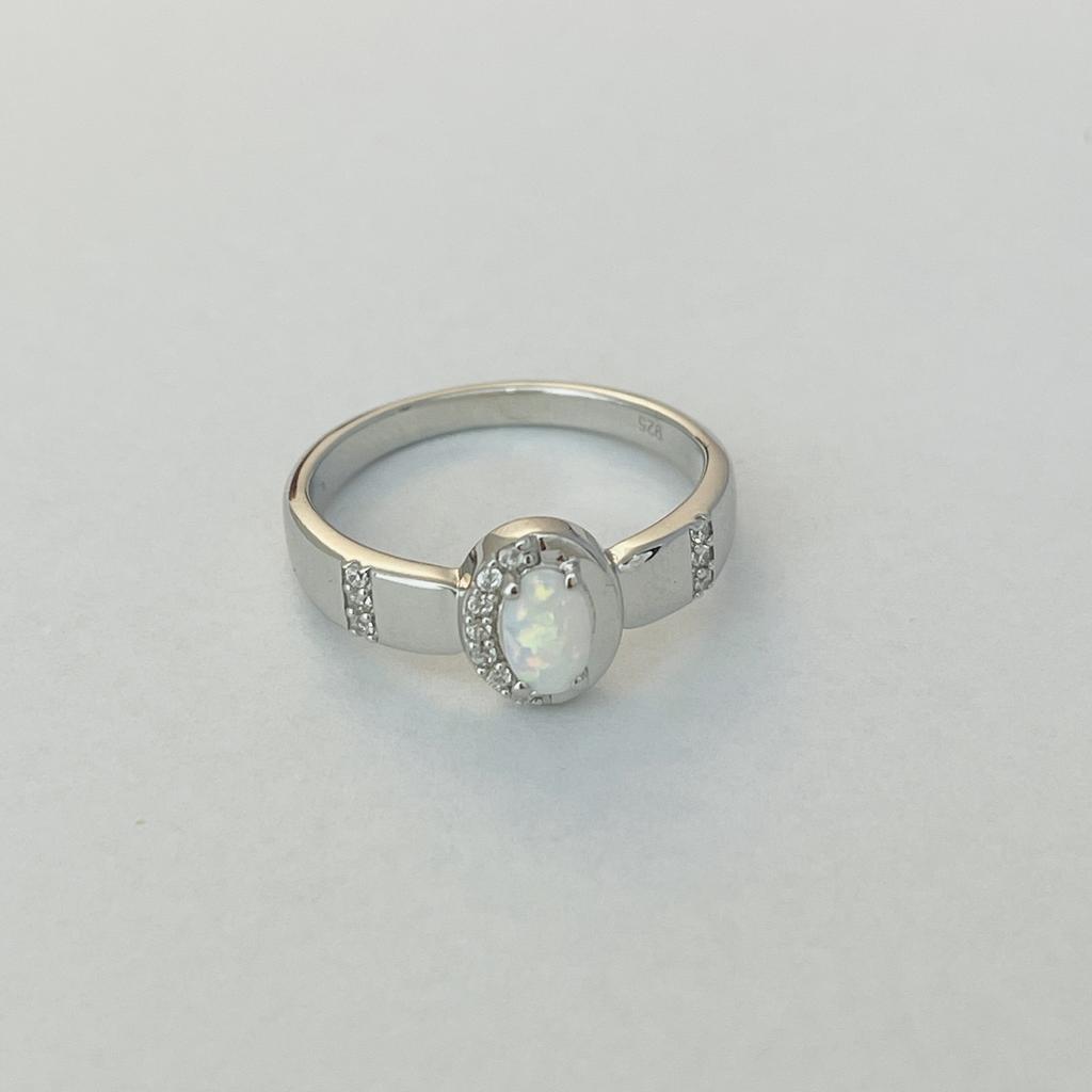 Silver Ring with Opal 0.167ct (2106852) 2.88 Gr. 925 Samples