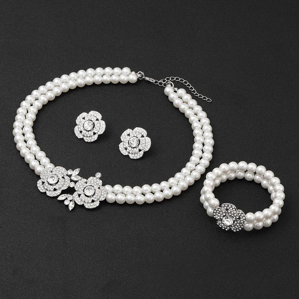 Accessories Pearl Flower Necklace Bracelet Earrings Three-piece Set