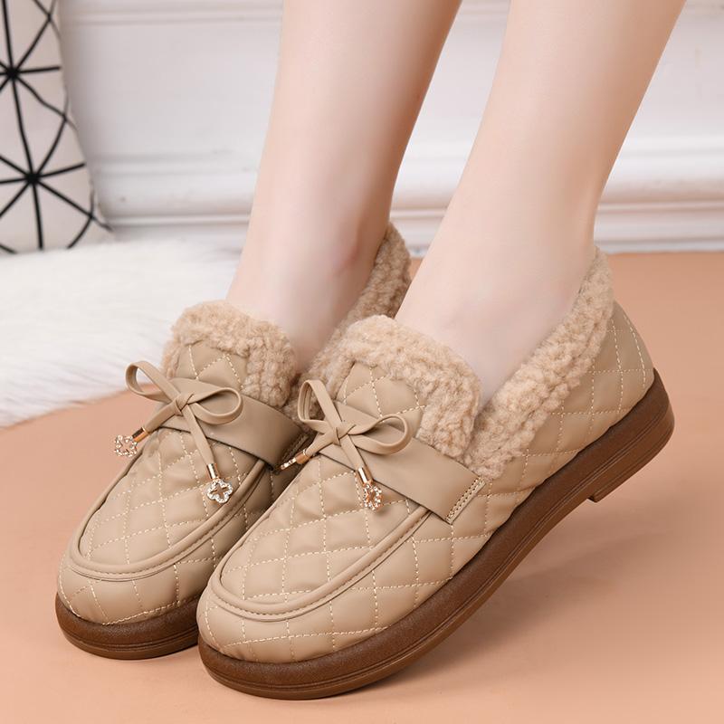 Winter Women's New Waterproof Leather Casual Plush Thickened Warm Short Boots for Mothers, Comfortable and Cold-Resistant Granny Shoes