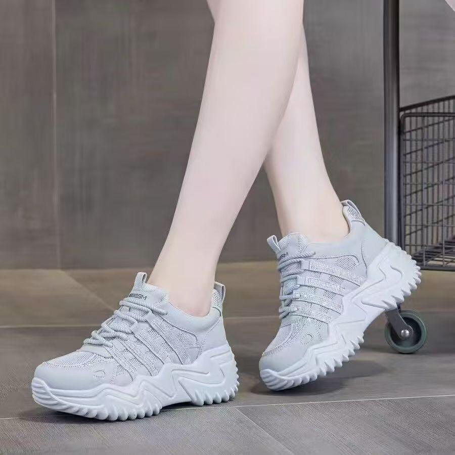 Summer single net dad shoes women's rhinestone thick sole heightening lightweight soft sole breathable 2025 new casual sports women's shoes