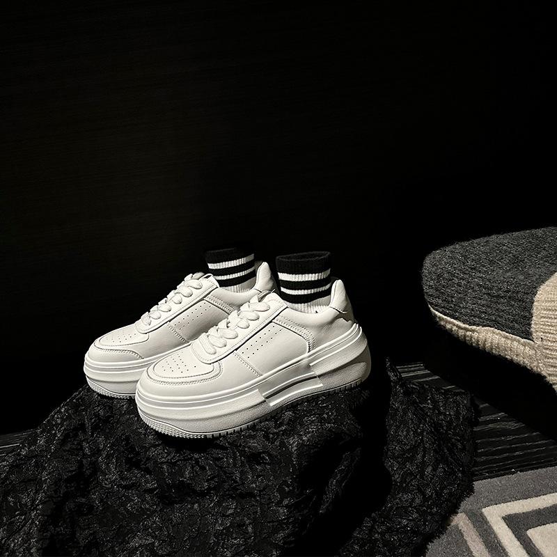 Women's  Spring New Korean Version of Genuine Leather Thick-soled White Shoes, Students' All-match Sports and Leisure Sneakers Trend
