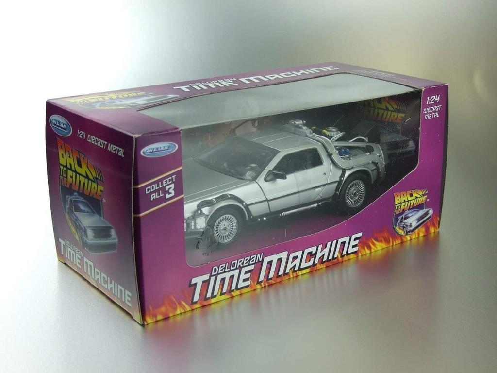 Yamato 124 BACK TO THE FUTURE I DeLorean Finished Product