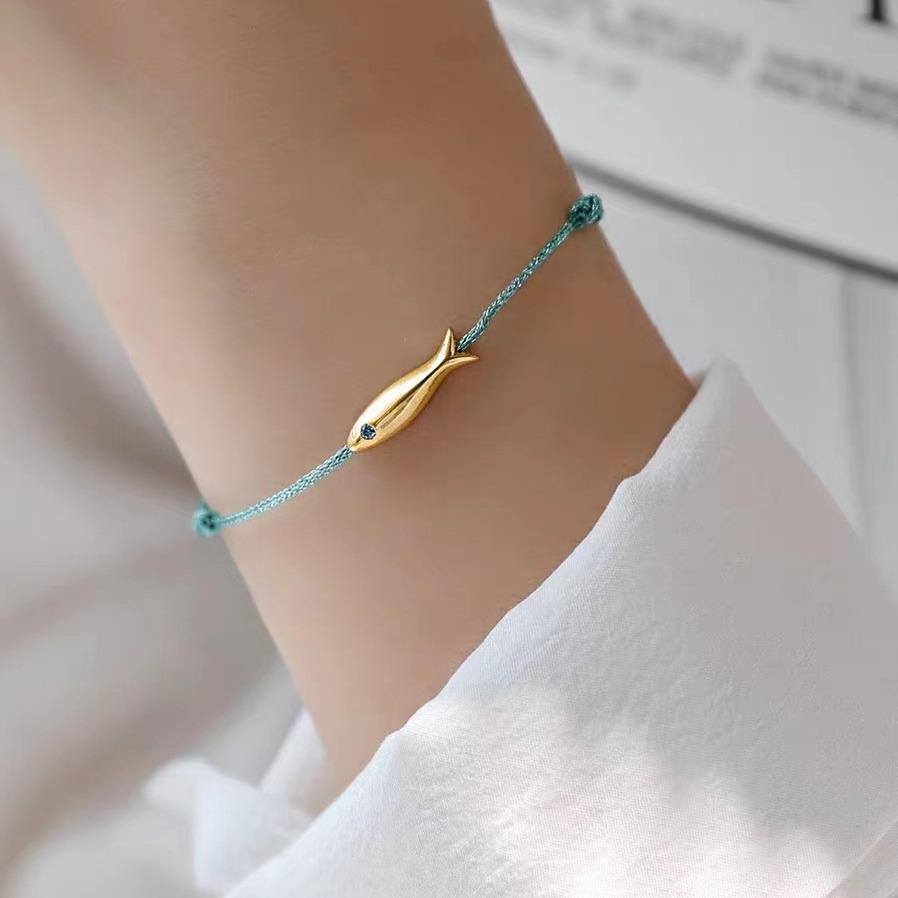 

Fashion Cute Clownfish Bracelets for Women Girls Vintage Adjustable Red Rope Chain Bracelet Charm Best Friend Jewelry Gift
