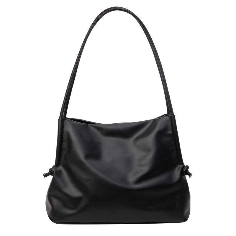 Simple Messenger Bag Women's 2025 New Spring and Summer Class Single Shoulder Foreign Style Commuting Large Capacity Soft Leather Tote Bag