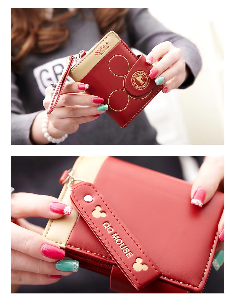 Trendy Women's Short Wallet: Cartoon Zipper Wristlet & Coin Purse