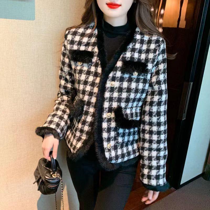 Women's French Chic Houndstooth Chunky Knit Coat - Warm, High-End Autumn/Winter Top with Raw Edges