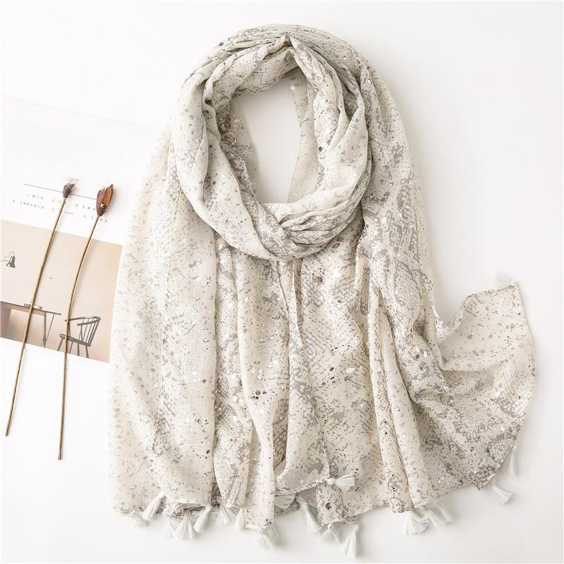 

Women S New Printed Snake Patterned Scarf For Spring&Summer Fashion Silver Shiny Sunscreen Shawl Rectangular Fringe Scarf Jacket