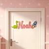 Cartello Personalizzato con Nome per Bambini Dinosauro Razzo Cartello in Legno per Porta per Ragazzi Nome Personalizzato Decorazione da Appendere per Cameretta Asilo Nido Camera da Letto Asilo Nido Sala Giochi