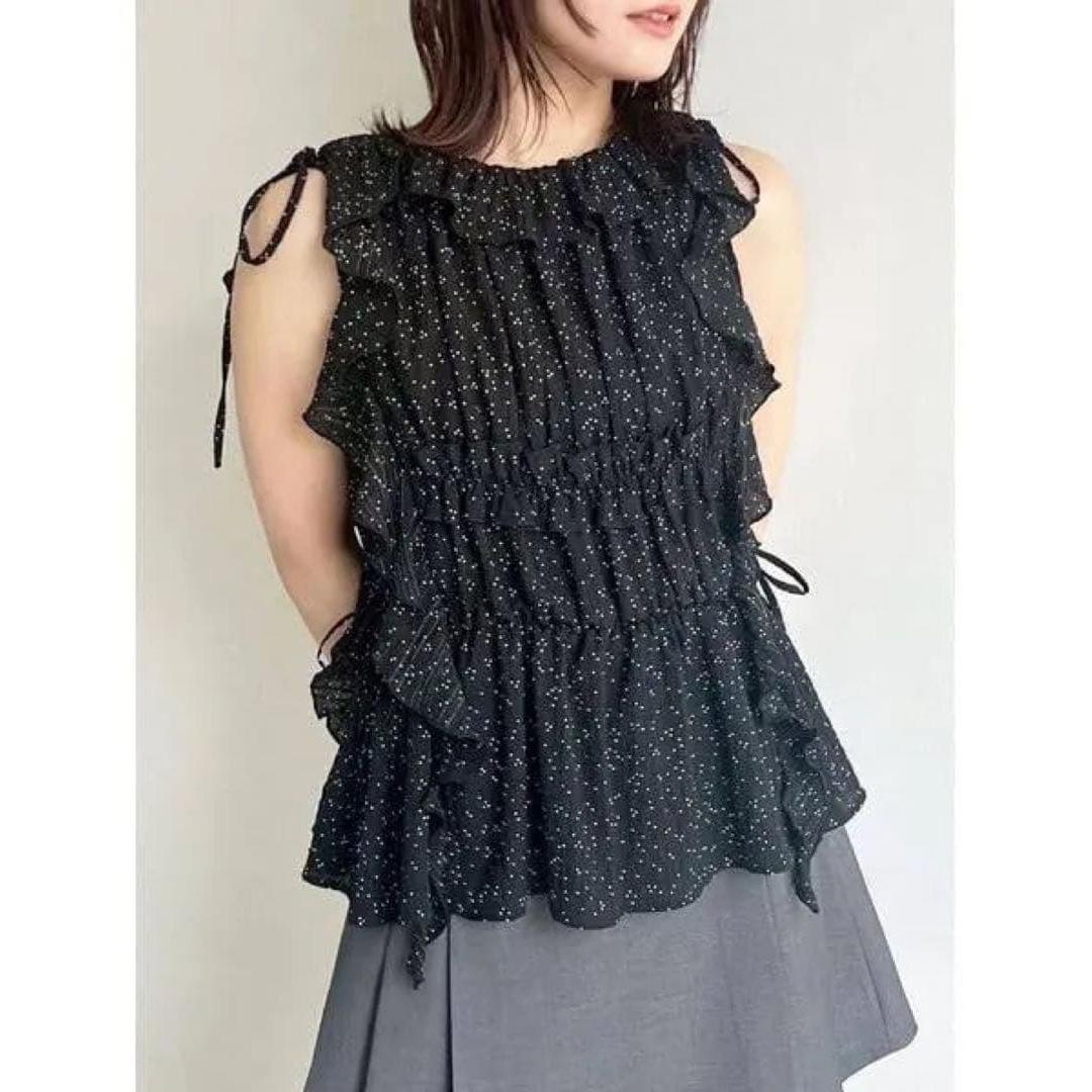 Final price reduction [LILYBROWN] Frilled shirred blouse