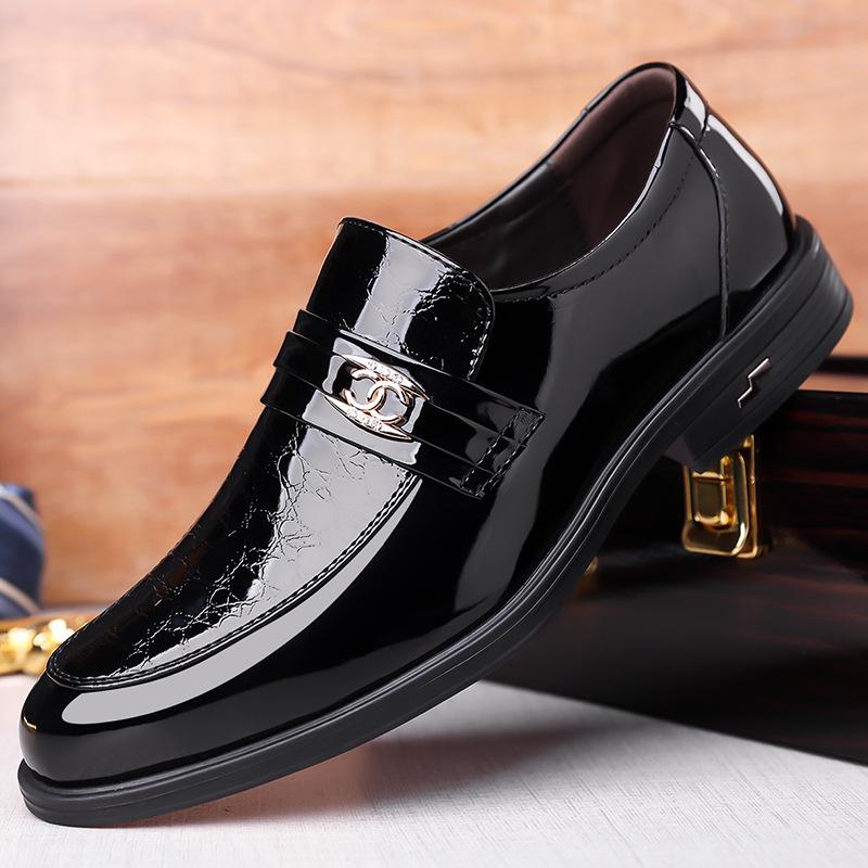 

2024 осень новые мужские деловые туфли из кожи мужские британские остроносые свадебные туфли туфли из лакированной кожи мужские 8129 44 чёрный
