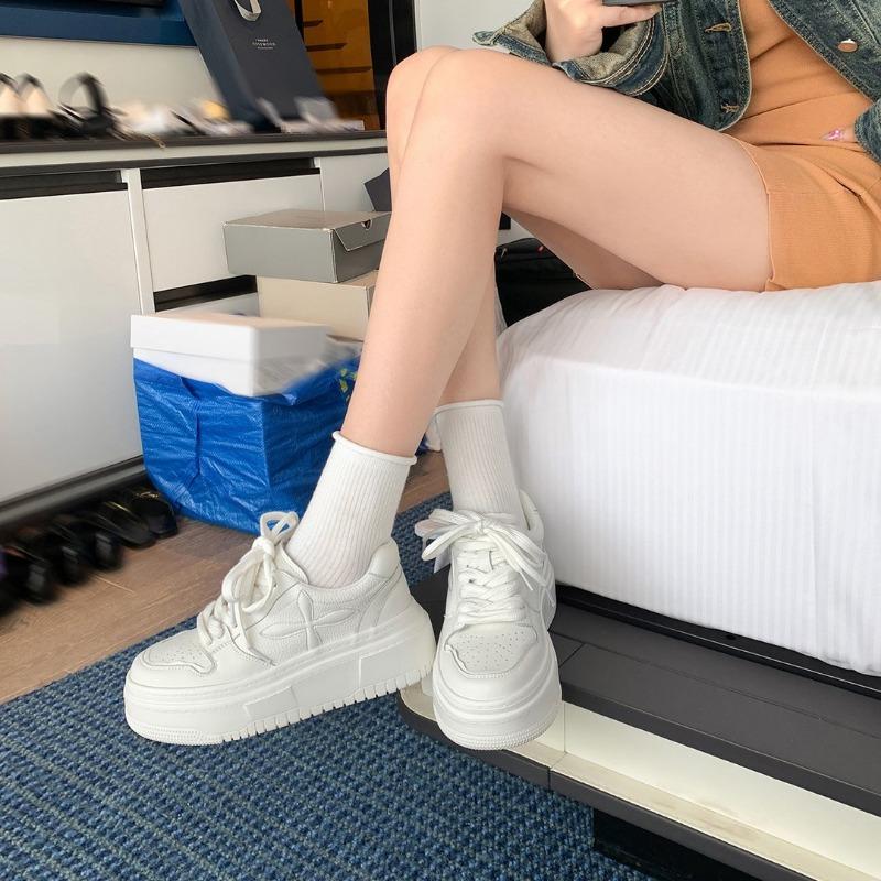 [] Goodbye 1.5 meters~ Height-increasing muffin thick-soled sports and leisure fluffy shoes women's little white shoes