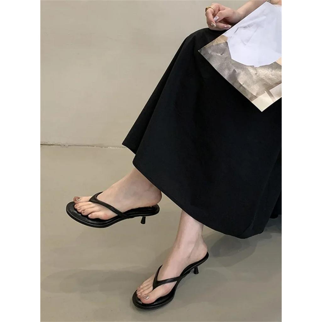 Eilyken Summer Fashion Thin Low Heels Slippers Women Round Clip Toe Beach Casual Sandals Flip Flops Shoes