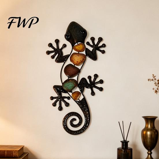 Tropical Home Accents Metal Gecko Lizard Wall Decor, Colorful Painted Iron Art, Unique Gifts for Garden Lovers Outdoor Farmhouse Hanging Ornament