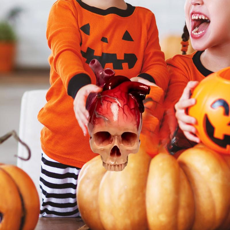 Resin Heart Skull Desk Ornament Creative Realistic Human Heart Skull Statue Scary Wear-resistant Figurine For Party Home Decor