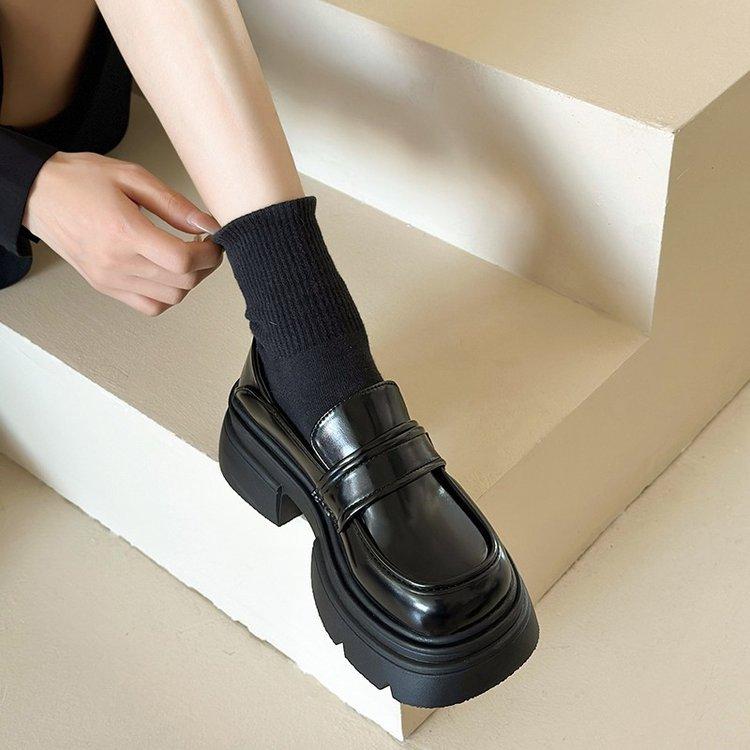 

Black French platform loafers women s 2025 new autumn versatile round head single shoes retro British style small leather shoes 35