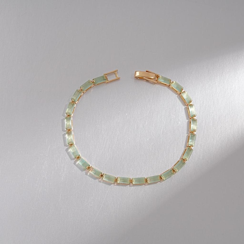 Luxury Zircon Square Geometric Clasp Bracelet for Women - Elegant Handmade Jewelry