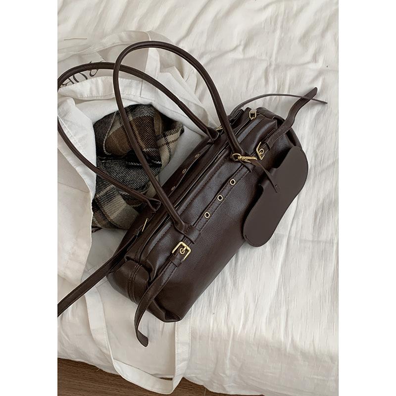 Niche retro bowling bag women's bag 2025 new simple large-capacity shoulder bag fashionable underarm bag