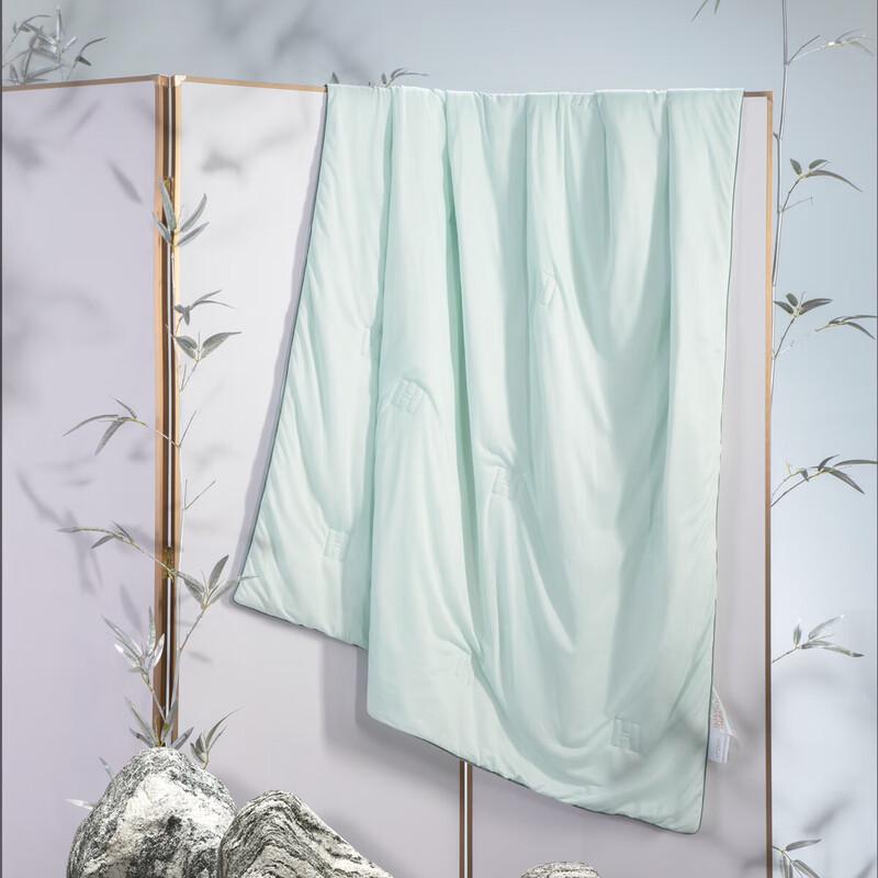 Mercury Home Textiles Cool Touch Knitted Summer Fiber Quilt