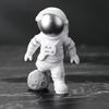 4 szt. Figurka Astronauty Statua Figurka Kosmonauta Rzeźba Zabawka Edukacyjna Dekoracja Biurka Domu Model Astronauty Dla Dzieci Prezent
