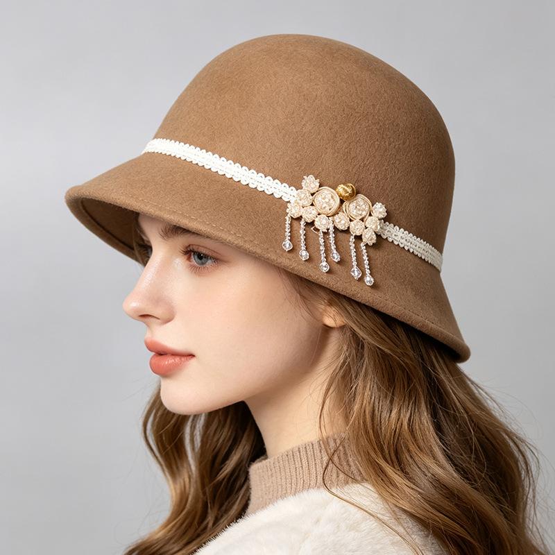 White small fragrant pearl wool top hat female British socialite retro elegant French autumn and winter versatile hat