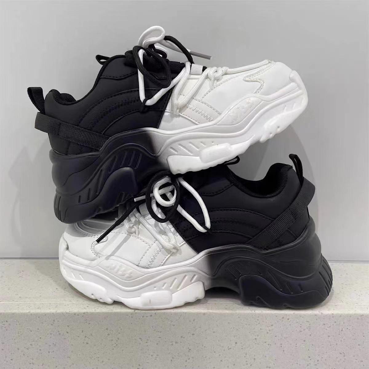 

Guochao niche graffiti thick-soled heightening dad shoes men s ins Hong Kong style casual couple versatile sports little white shoes 36