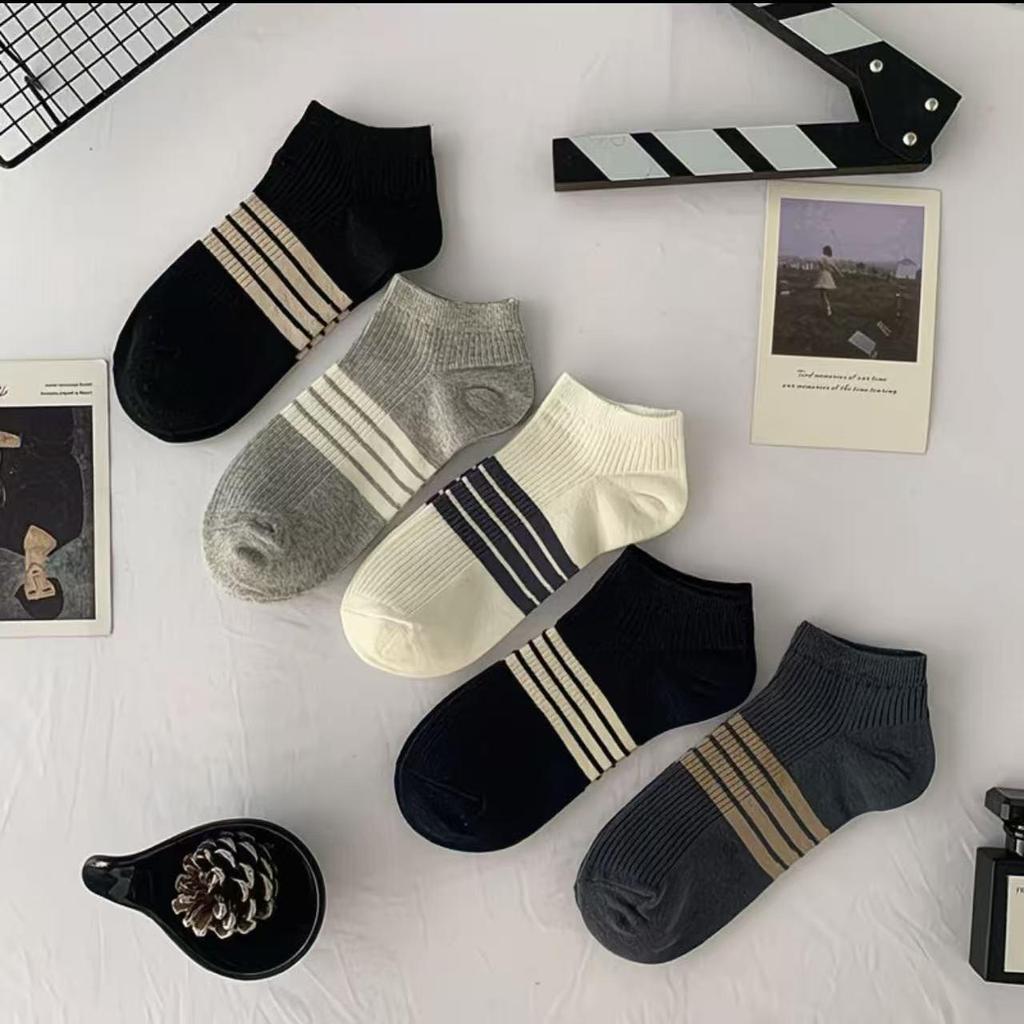 Versatile Men's Striped Crew Socks: Odor-Resistant, Sweat-Absorbing, Breathable - Ideal for Spring/Summer.