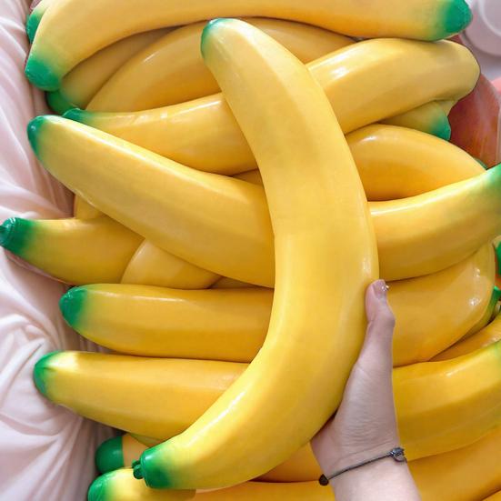 Banana Squeeze Toy Giant Banana Stress Relief Toy Soft TPR Slow Rebound Fidget Toy for Kids Adults Birthday Christmas Gift for Focus And Relaxation