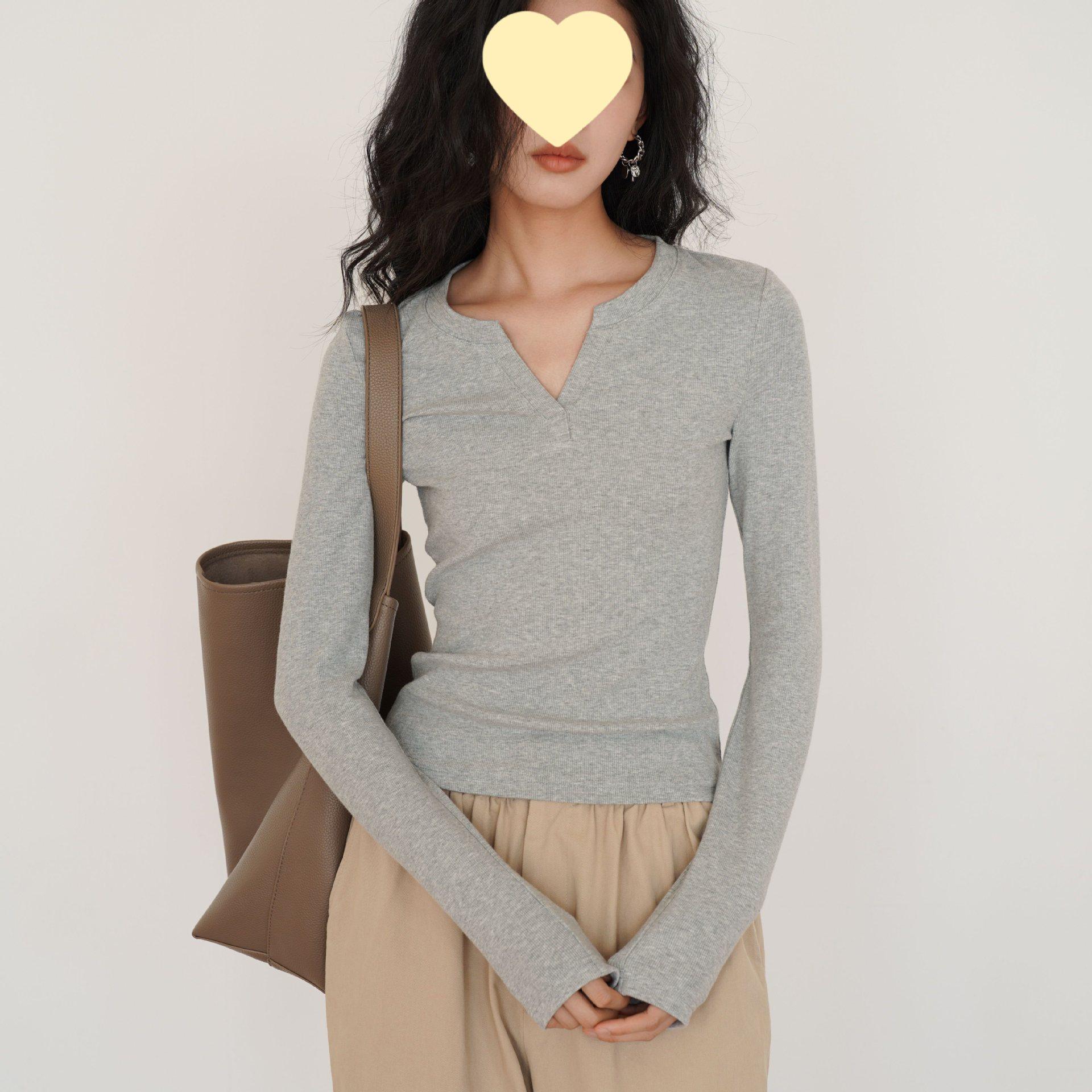 

Women s Grey Wool Blend Floral V-neck Long Sleeve T-shirt for Spring & Autumn 2025 S [Recommended 80-90 jin]