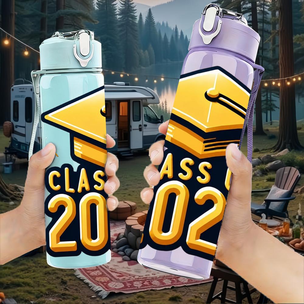 1PC Class Of 2026 Graduation Cap 750ml Color Plastic Water Bottle Leakproof Flip Straw Lid For Sports Office Home Use