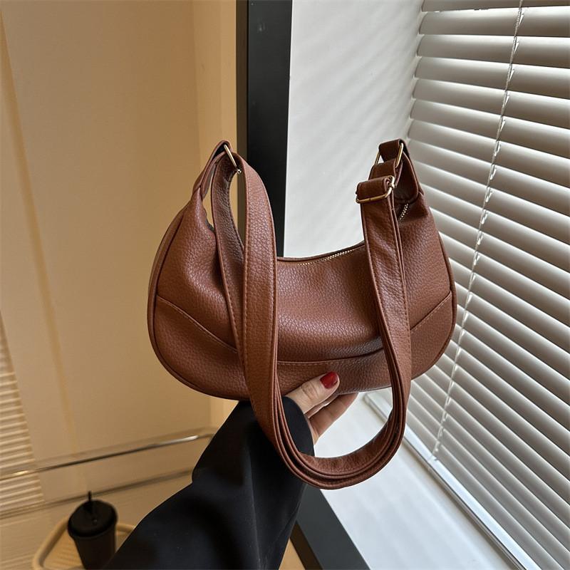 Stylish Trendy Street Fashion Pu Tote Bag For Summer 2023 With Zipper Closure