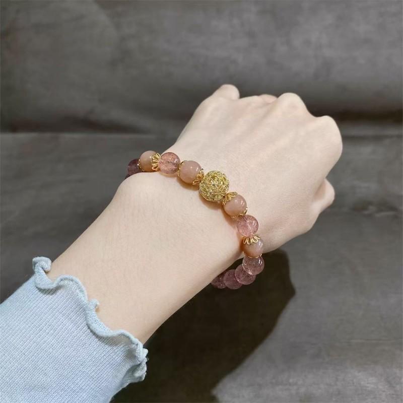 Handmade Strawberry Quartz Crystal Bracelet Women 8mm Natural Gemstone Beaded Jewelry Minimalist Sweet Style Gift