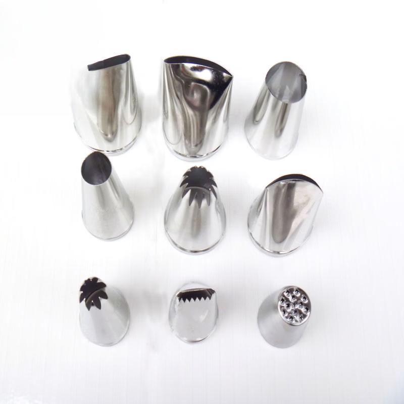 Large 9-Piece Cake Decorating Nozzle Set