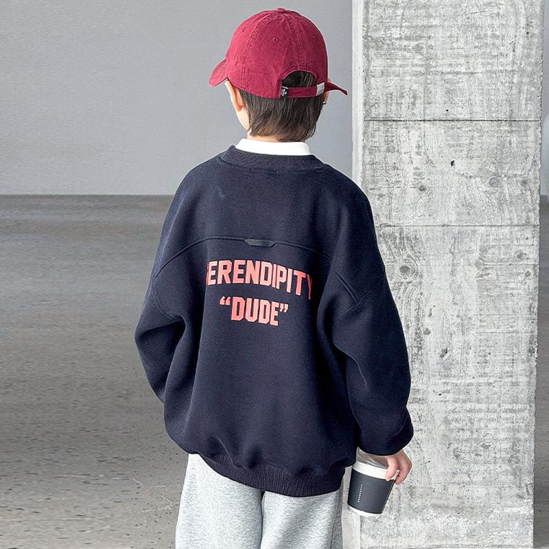 

2025 Boys Fleece-lined Sweatshirt: Warm Niche Design for Autumn/Winter 160 cm