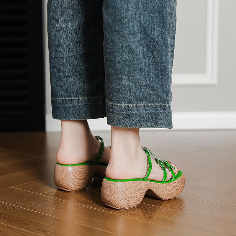 Stylish and Simple Thick-soled One-word Open-toed Half-slippers Women's High Heels and Light Small People To Increase the Height of Beach Cool Slipper