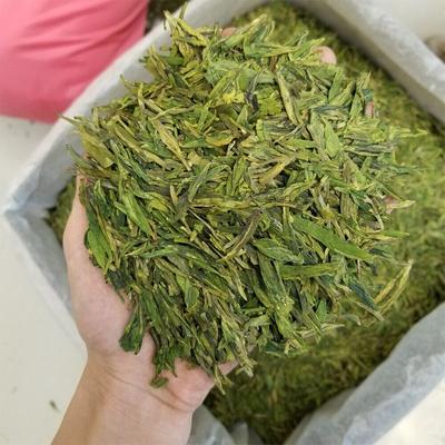 2023 Nový čaj Longjing Čaj Pražený zelený Zelený čaj Silná aróma 500 g / 1,1 lb