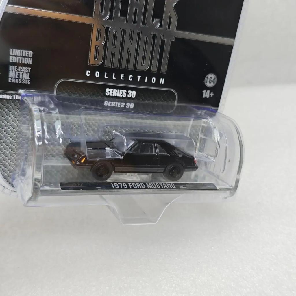 GreenLight 1:64 1979 Ford Mustang Fox  28170-F High Simulation Alloy Car Model Mini Toy Collection Gift