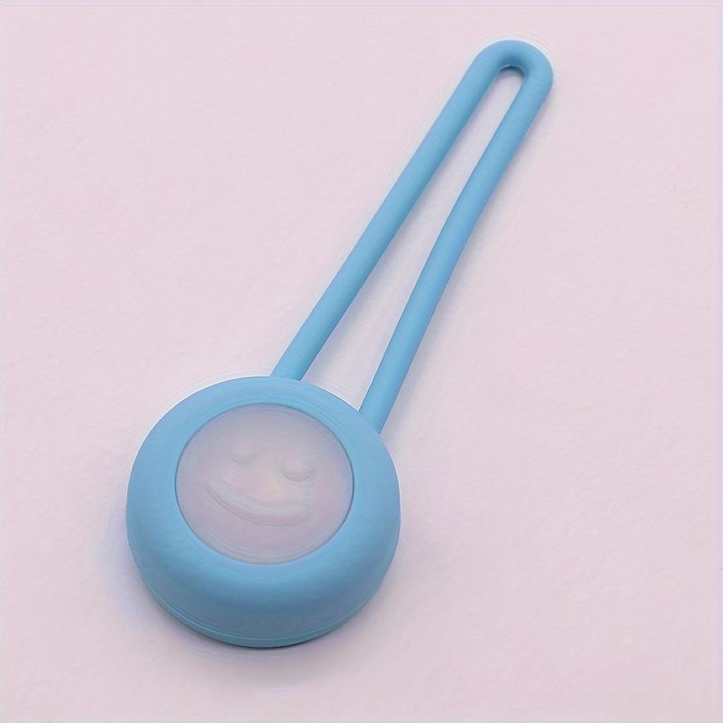 Silicone Pet LED Pendant Light For Dogs & Cats - Night Safety Flashing Round Tag, Replaceable Battery, Long-lasting Glow