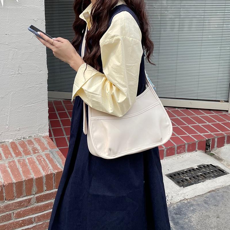

Women s Bag New Commuter Small Square Bag Retro Soft Leather Handbag Leisure Fashion Shoulder Bags Versatile Trend Crossbody Bag білий