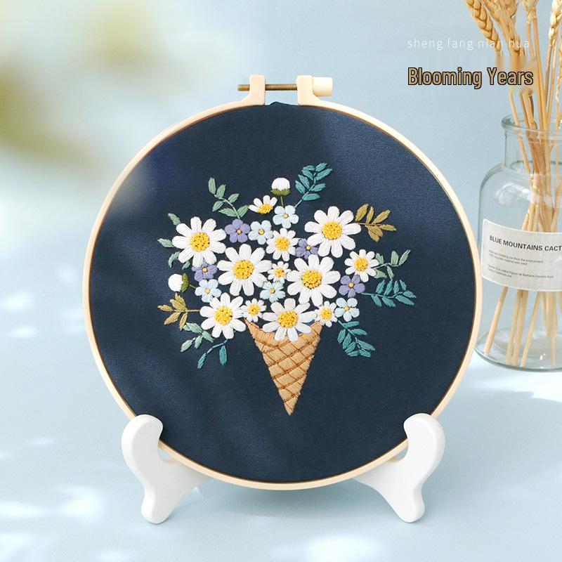 Nordic DIY Embroidery Kit: Beginner's Fresh Floral Fabric Art Set