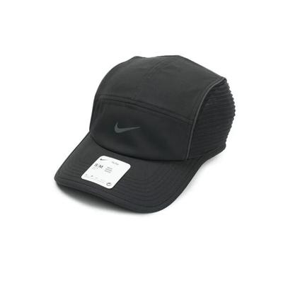 Berretti e cappelli – Berretti e cappelli con visiera