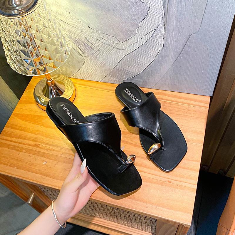 

Мода 2025 Лето Шлепанцы Женские Вьетнамки с перемычкой Плоские Сандалии Пляжные Слайды Женские Уличные Вьетнамки Сандалии Женские Тапочки Женские Джандалы 40 чёрный